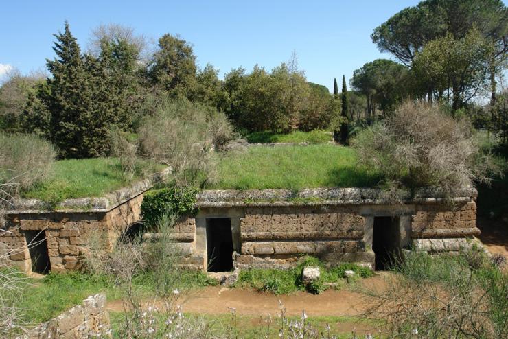 necropoli-banditaccia-cerveteri-tombe-a-dado